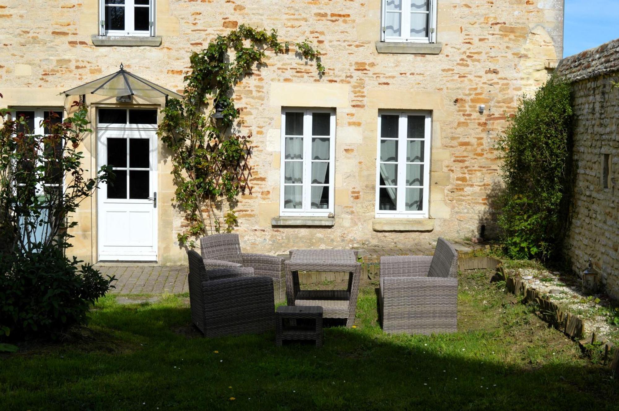 L'Auberge Du Lavoir, Maison En Pierres Avec Jardin Cairon Экстерьер фото